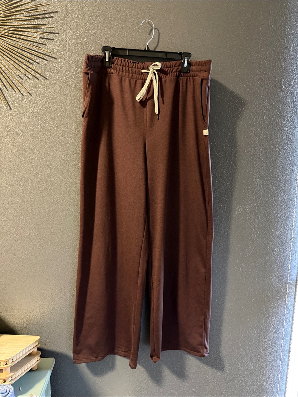 Vuori Wide leg Track Pants. 
NEW w/o Tags . Dark burgundy Brown